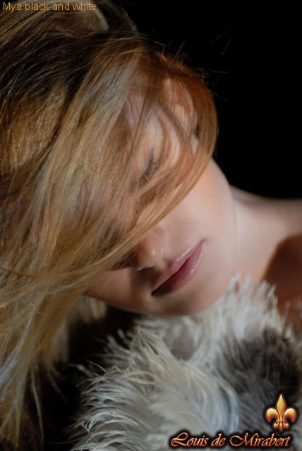 Very nice blonde cutie with perfect tits de - XXX Dessert - Picture 2