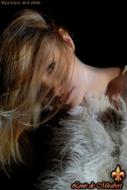 Very nice blonde cutie with perfect tits de - XXX Dessert - Picture 3