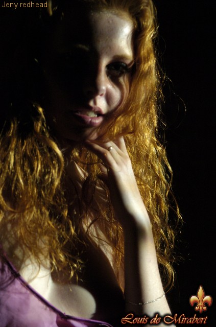 Wonderful artistic erotic pics with red cur - XXX Dessert - Picture 4