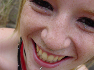 Shaggy brunette teen girl shooting herself on her mobile - XXXonXXX - Pic 3