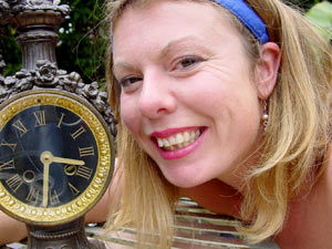Lovely matures chick shot herself with a big watch - XXXonXXX - Pic 2
