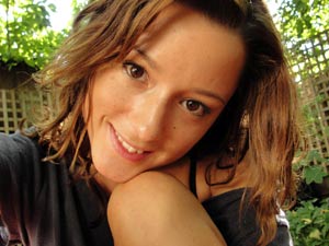 Sexy blonde mom in a red dress and with a flower in her hair shooting herself - XXXonXXX - Pic 6