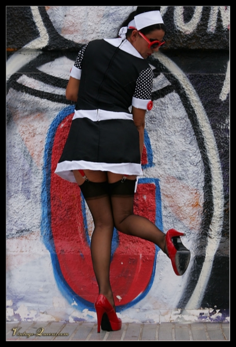 Hot vintage pictures with bodacious brunett - XXX Dessert - Picture 8