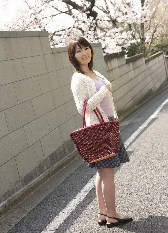 Very hot Japanese student is ready to undress for explicit pics - XXXonXXX - Pic 3