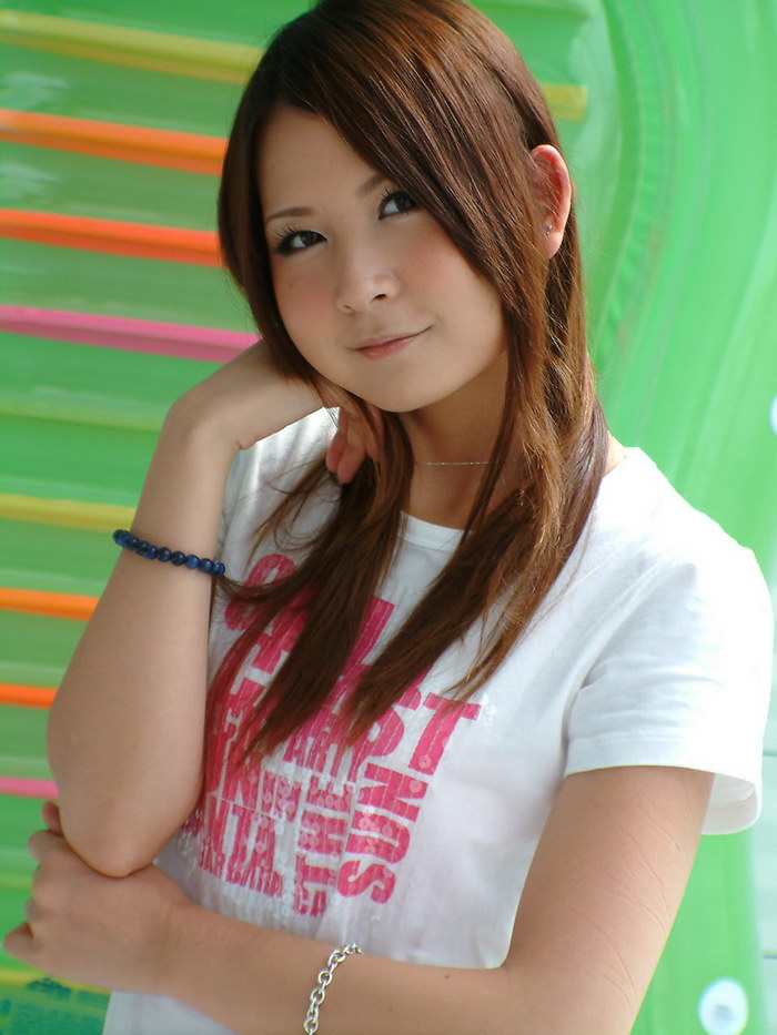 Lovely Asian teen undresses to show off her hot body - XXXonXXX - Pic 2