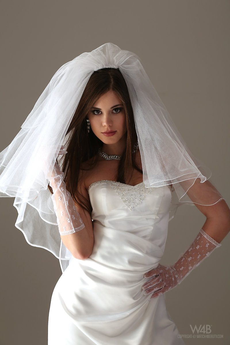 Wedding Sex Facial - Teen bride in wedding dress - XXX Dessert - Picture 3
