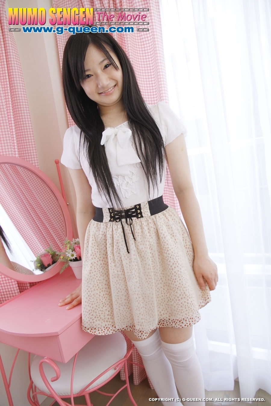 900px x 1350px - Long-haired teen in stockings loves to show off her Asian ...