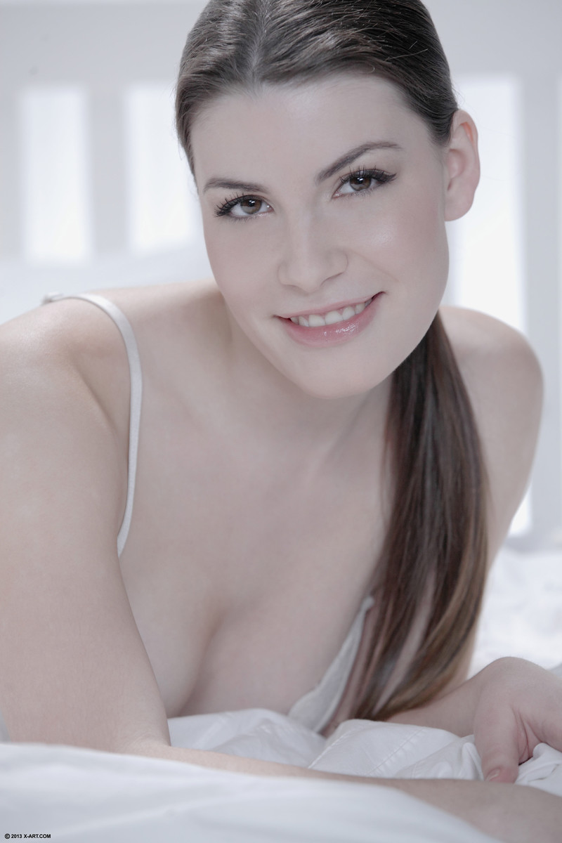 Ponytailed brunette slut spreads her legs f - XXX Dessert - Picture 1