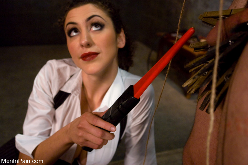 Horny sexy white woman enjoys clipping hot  - XXX Dessert - Picture 9