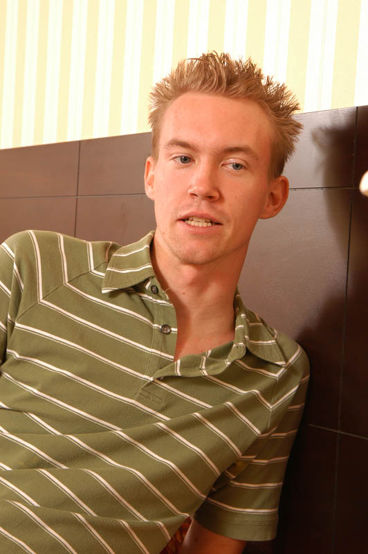 Reluctant straight guy ended up being liter - XXX Dessert - Picture 1
