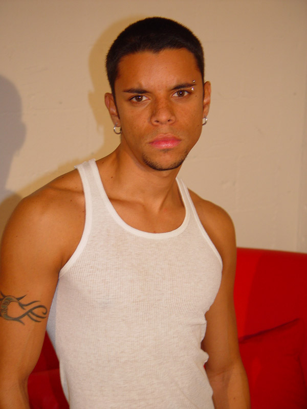 Naive straight guy learns the delicious way - XXX Dessert - Picture 1