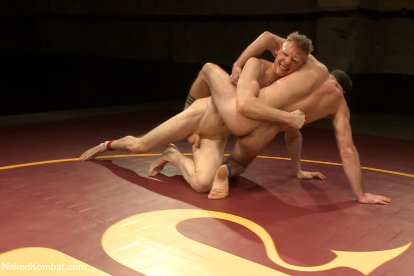 Stud suck cock and licks toes then ass poun - XXX Dessert - Picture 5