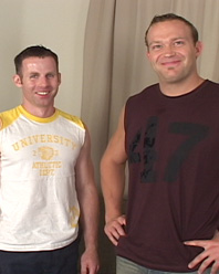 Robust good-looking guys blowing another gu - XXX Dessert - Picture 1
