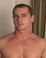 Robust good-looking guys blowing another gu - XXX Dessert - Picture 3