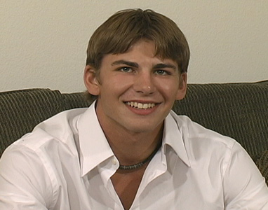 Lusty hunky guy really packing and fucking  - XXX Dessert - Picture 3