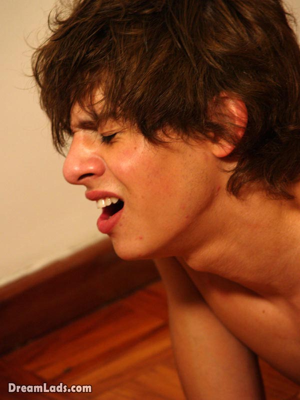 Nuaghty well toned gay boys kissing and hard anal pounding to fulfill their lust - XXXonXXX - Pic 8