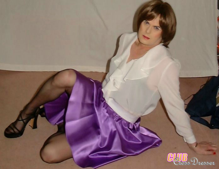 Gay cross-dressing aziz