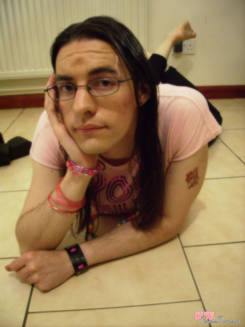 Bored male chick in glasses shows smooth as - XXX Dessert - Picture 16