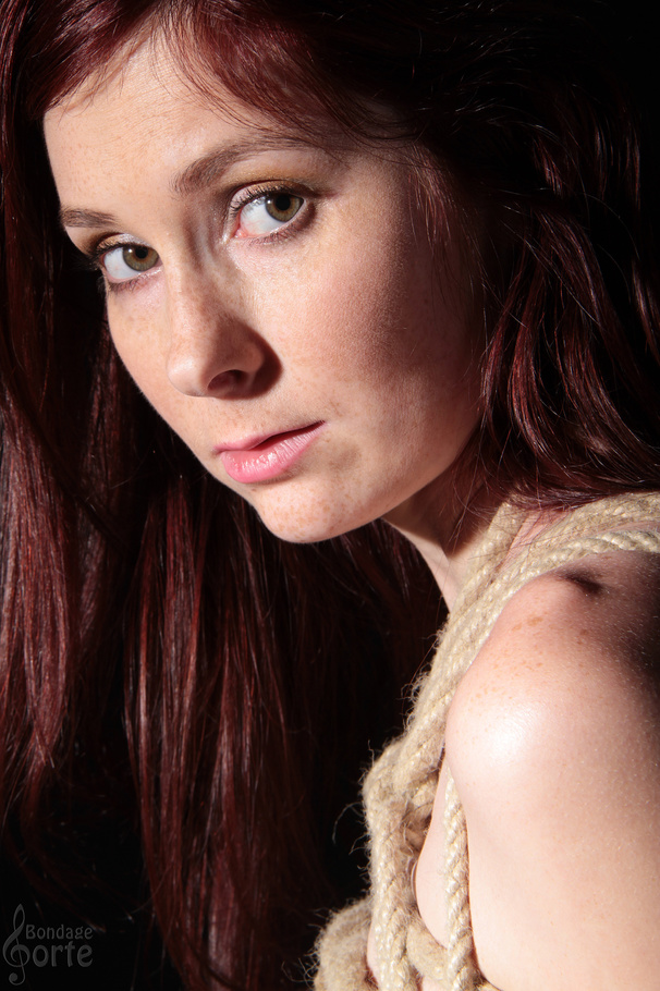 Pretty red haired girl gets tied up in a br - XXX Dessert - Picture 12