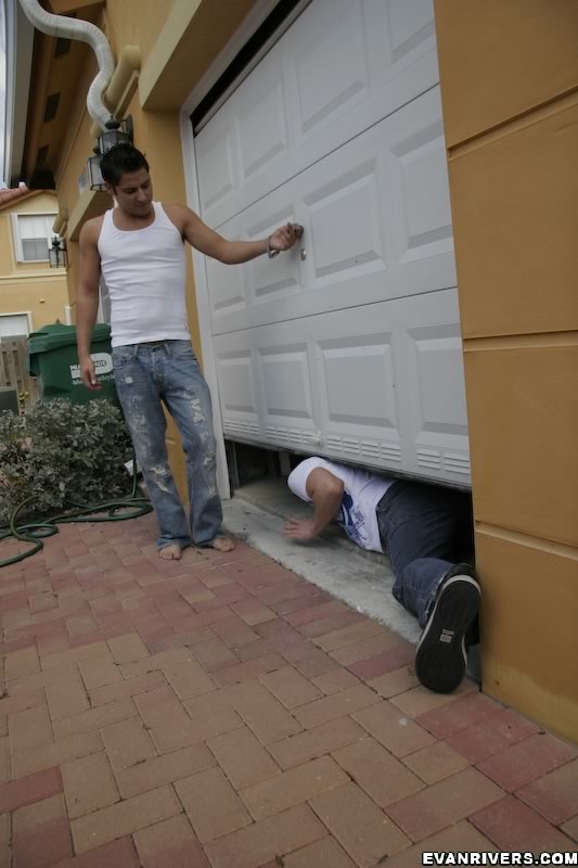 Evans sucks dick before taking up his butt  - XXX Dessert - Picture 5