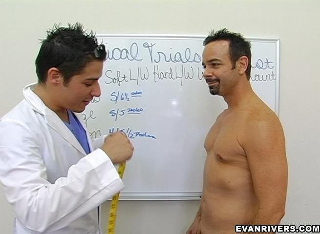 Cute guy has fun playing doctor and measuri - XXX Dessert - Picture 7