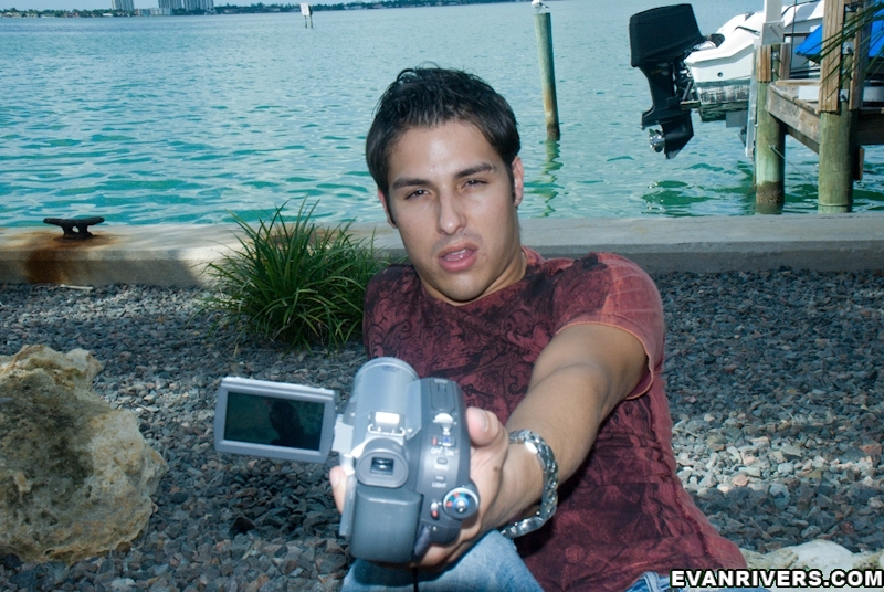 Evans takes camera to record his cute gay f - XXX Dessert - Picture 3