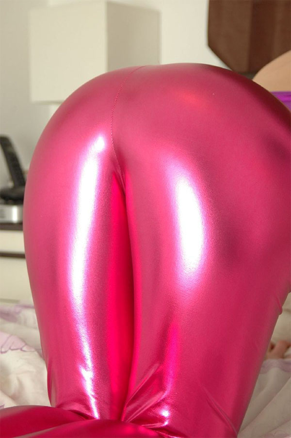 Big bouncy jugs revealed when smiling sexy  - XXX Dessert - Picture 5