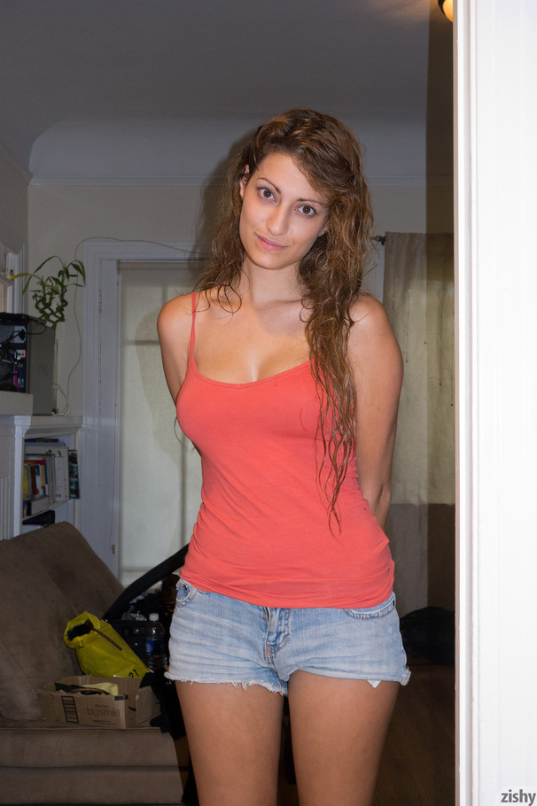 Pretty teen girl gets naughty and washing h - XXX Dessert - Picture 5