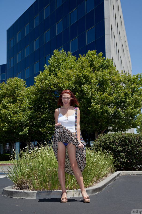 Nasty teen Jessica fools around the superma - XXX Dessert - Picture 1