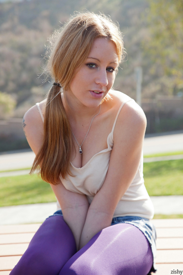 Naughty ginger teen in purple leggings enjo - XXX Dessert - Picture 3
