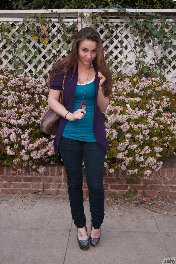 Long-haired brunette teen chick posing in a - XXX Dessert - Picture 1