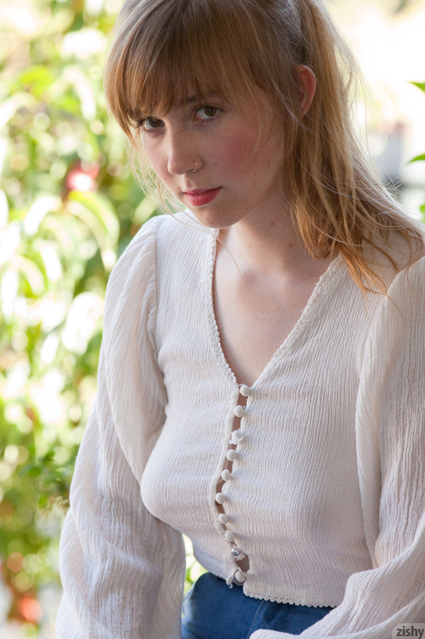 Lovely ponytailed chick from Colorado is wa - XXX Dessert - Picture 2