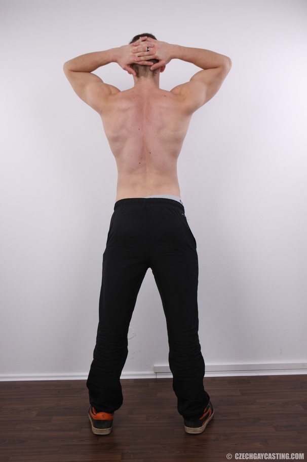 Hot muscles hunk reveals a rain of cum - XXX Dessert - Picture 6