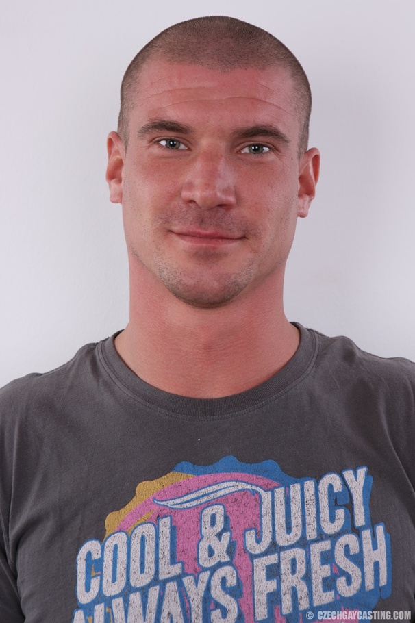 Bi tattooed hunk plans to fuck anything - XXX Dessert - Picture 1