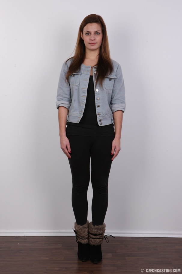 This hottie has a shy pussy that she's not  - XXX Dessert - Picture 3