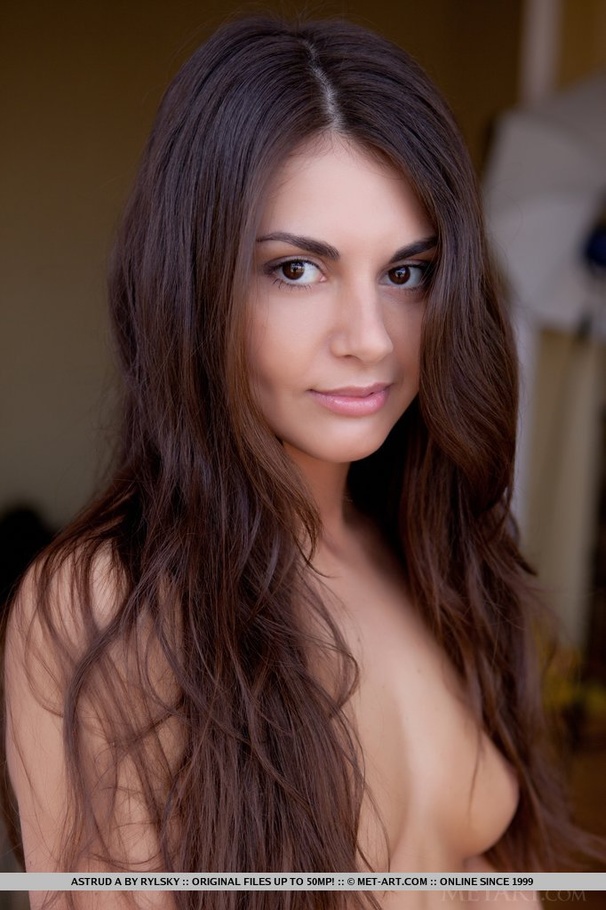 Slender, tall and sexy chick shows off her  - XXX Dessert - Picture 18