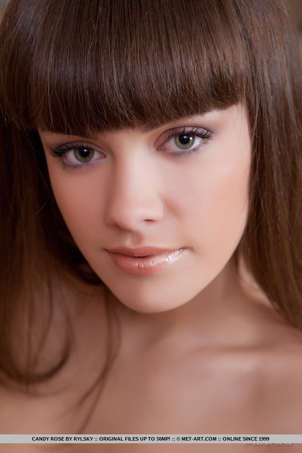 Lusty beautiful babe looking for fun goes n - XXX Dessert - Picture 18