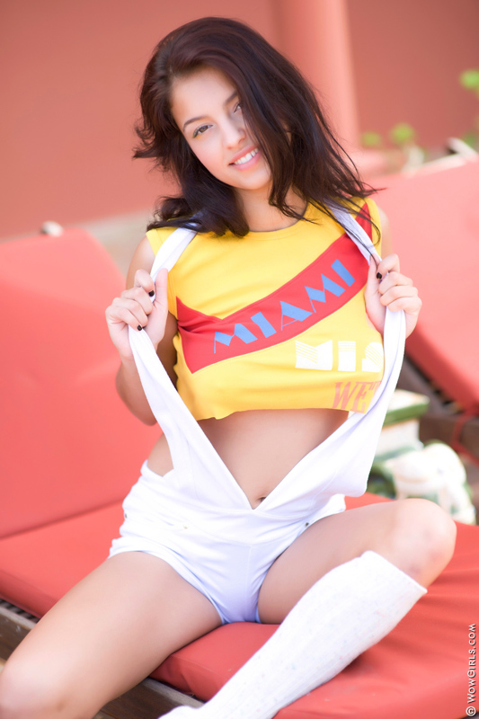Exotic chick loves the outdoors and her big - XXX Dessert - Picture 4