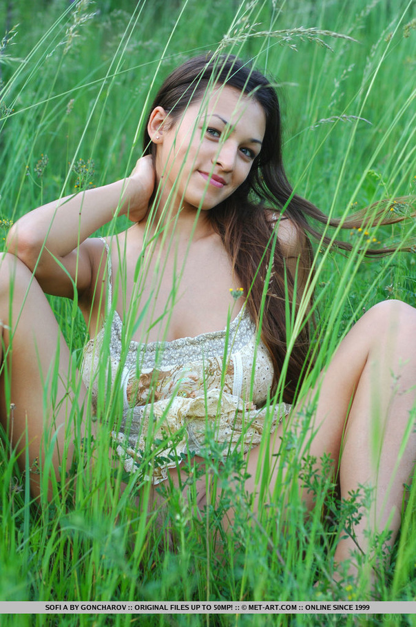 Countryside girl shows the yard and her cho - XXX Dessert - Picture 3