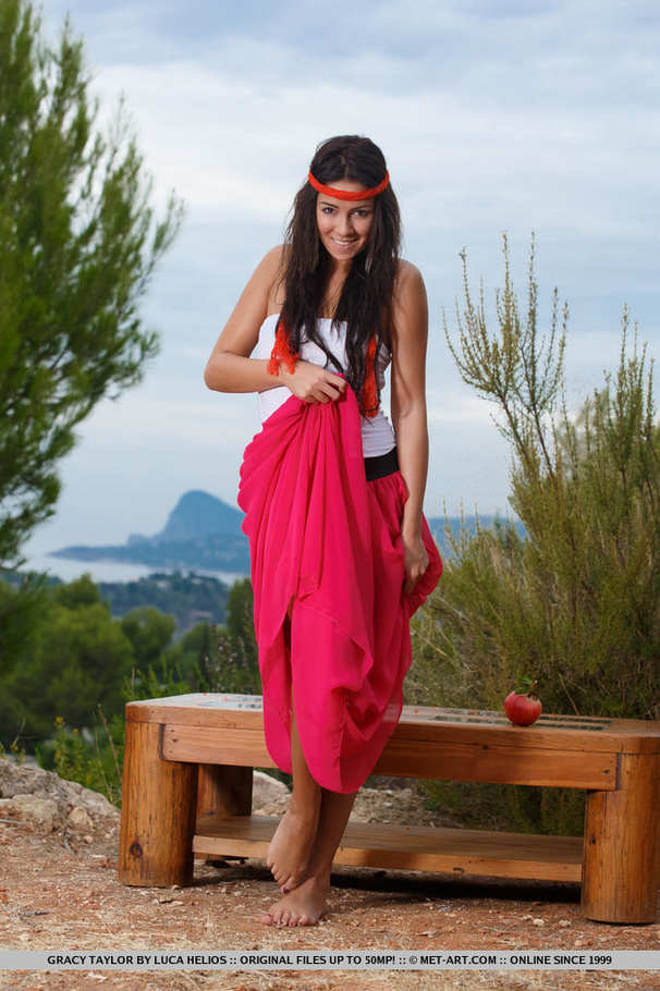 Hot caramel skin girl does outdoor fruit pi - XXX Dessert - Picture 2