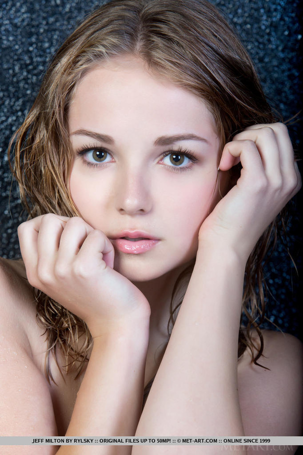 Sweet teen likes wet floors more than parks - XXX Dessert - Picture 18