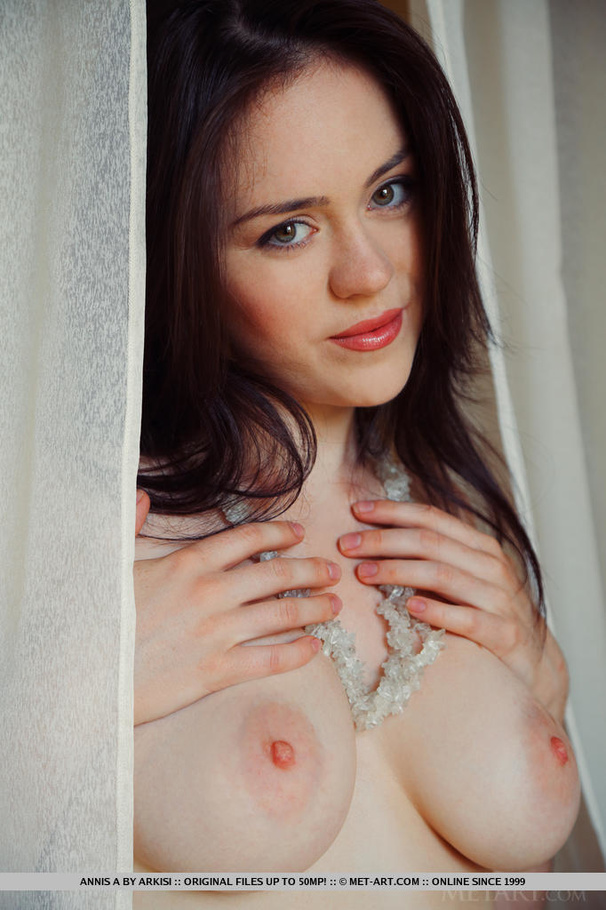 Lovely brunette share her loves for white f - XXX Dessert - Picture 5