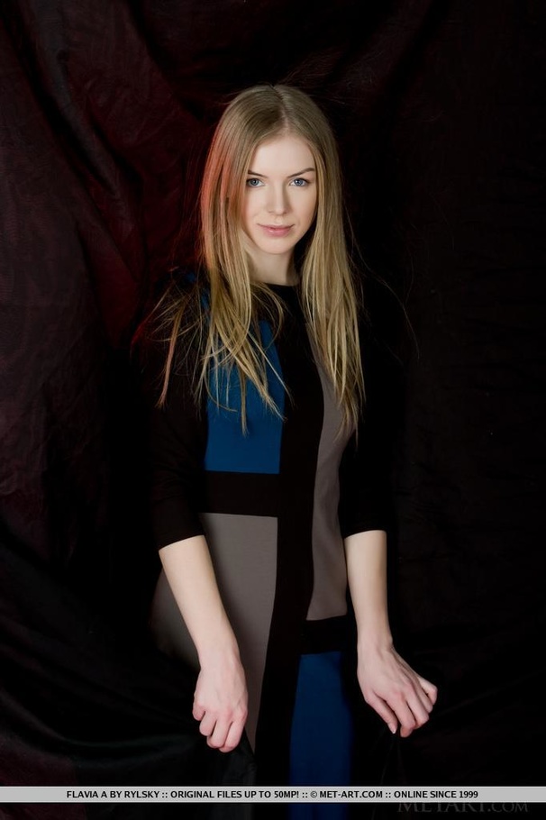 Long-legged party girl gives a gaping shot  - XXX Dessert - Picture 1