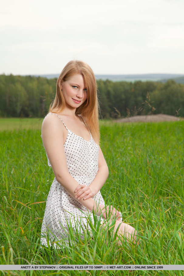 Russian farm-girl takes a roll in the grass - XXX Dessert - Picture 1