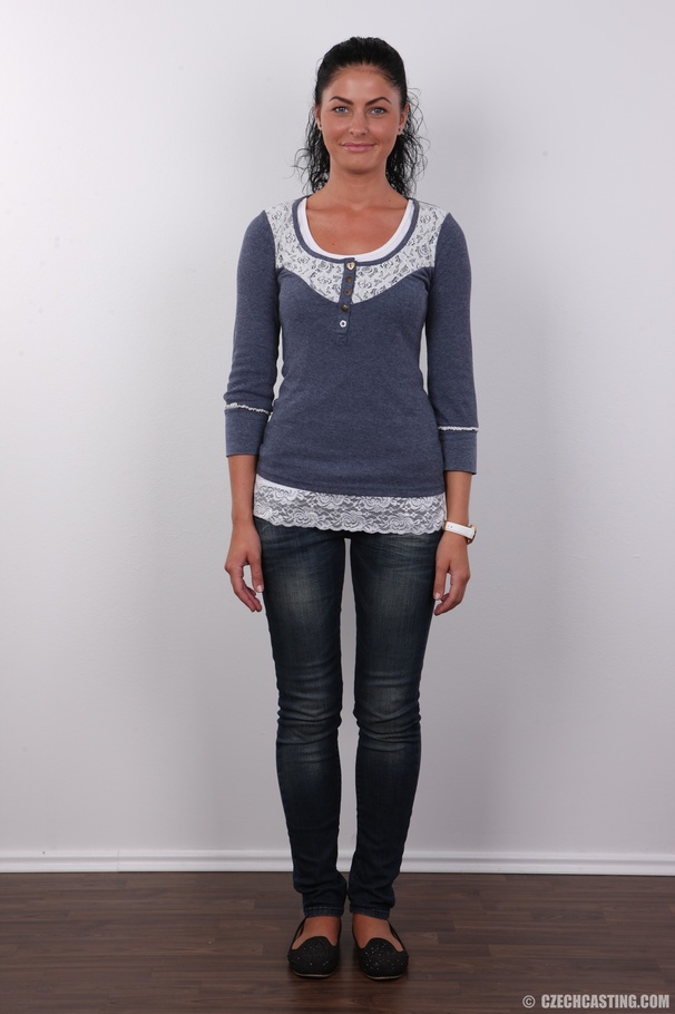 Hot well tanned young chick with amazing fi - XXX Dessert - Picture 2