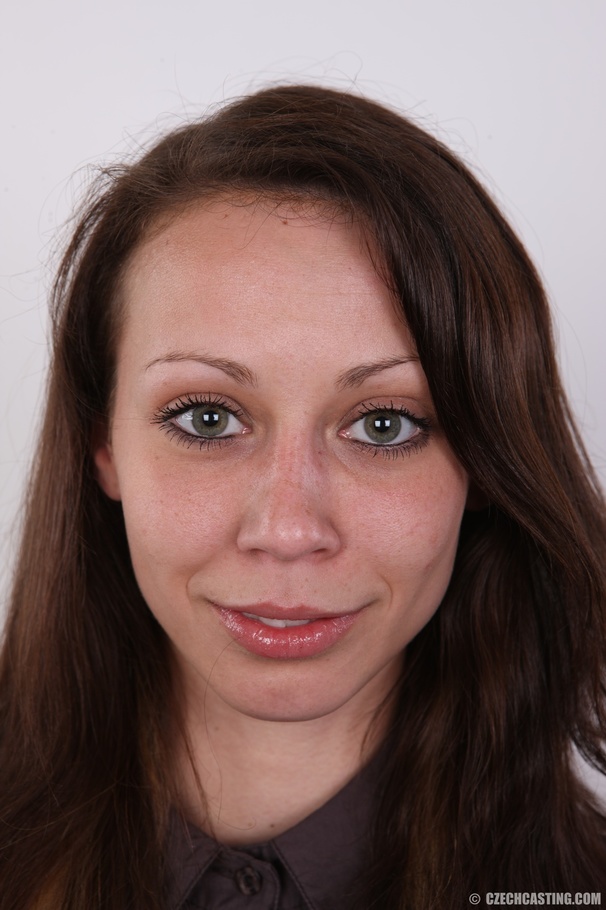 Pretty Slim chick shows off real cute ass,  - XXX Dessert - Picture 1