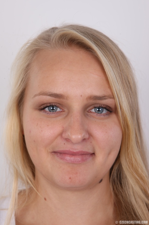 Pretty blonde with sweet blue eyes, hot ass - XXX Dessert - Picture 1