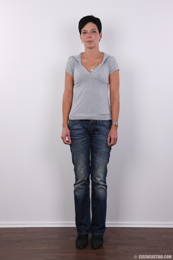 Cool looking mama feeling naughty reveals b - XXX Dessert - Picture 2