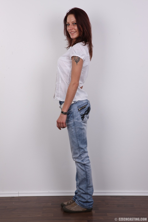 Matured chick with red hair and turn on eye - XXX Dessert - Picture 3