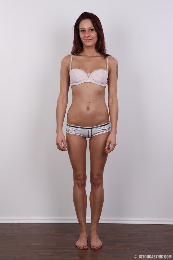 Matured chick with red hair and turn on eye - XXX Dessert - Picture 9